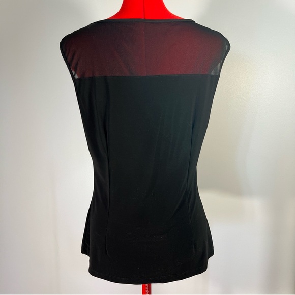 Black top - Picture 5 of 8